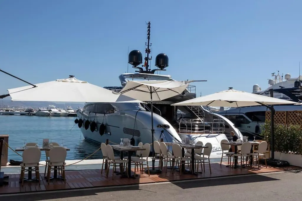 Luxury Sea View Puerto Banus Apartment Marbella